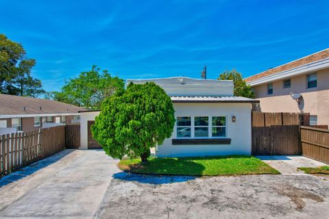 1313 N Federal Highway Lake Worth Beach FL 33460