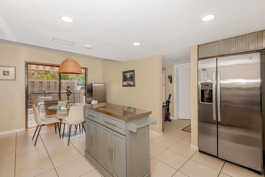 331 DEERCREEK WILDWOOD CI S Wildwood Circle 331