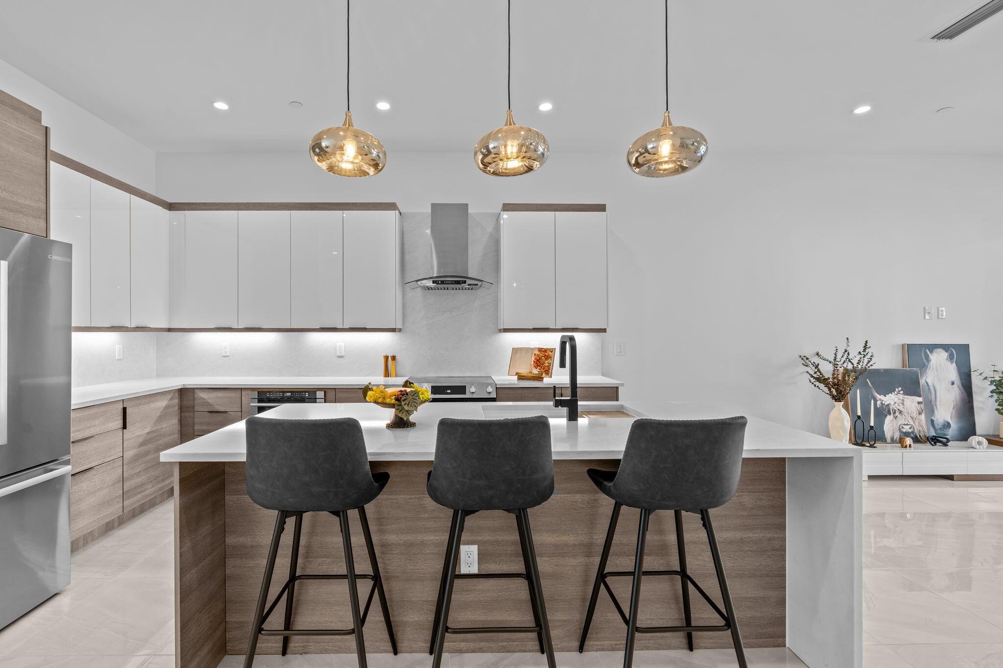 SPANISH RIVER TOWNHOMES - Residential