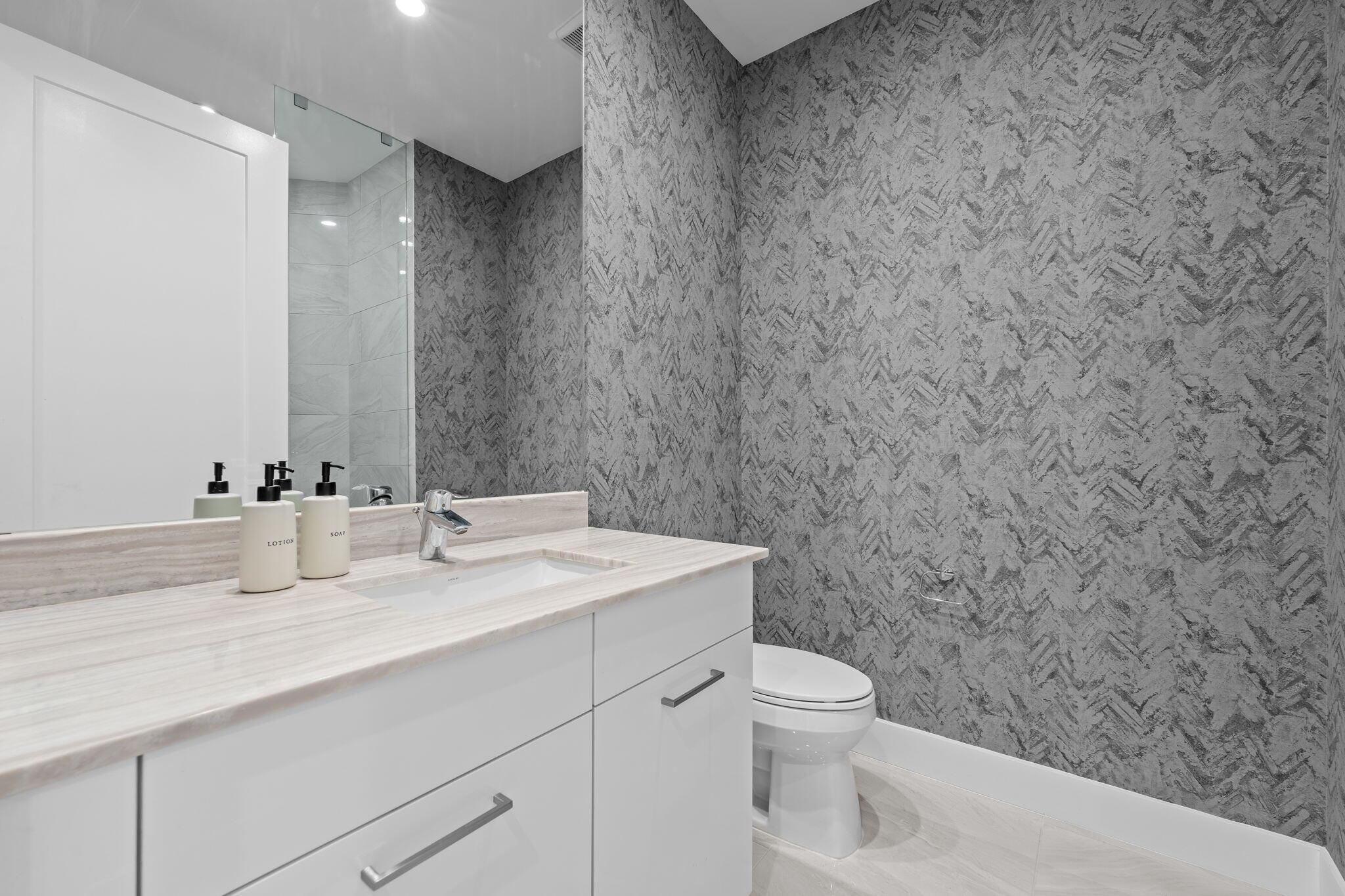 SPANISH RIVER TOWNHOMES - Residential