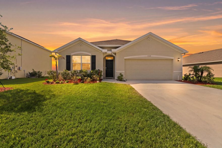 WHY WAIT TO BUILD? Own the best lot in the community today! This pristine 2022-built Cali model by D.R. Horton sits on a premium lakefront lot with coveted SE exposure. Enjoy sun-drenched mornings and a shaded, breezy lanai in the afternoons with tranquil water views. This 4BR/2BA ranch features a signature open-concept layout, chef-inspired kitchen with a large island, and stainless appliances. Move in just as the resort lifestyle reaches its peak! Enjoy immediate access to the new fitness center, pickleball courts, and a new security gate. Features smart-home tech and energy-efficient construction. A "better-than-new" opportunity minutes from the beach and historic downtown. Owner/Agent. Lakefront living at its finest—schedule your tour today!