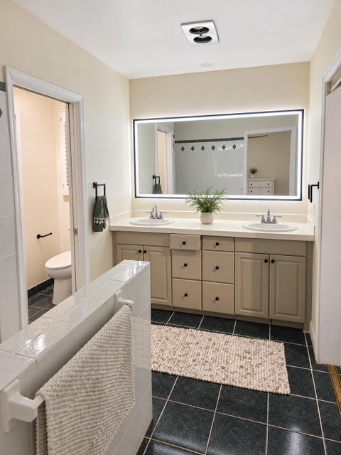 Tiny photo for 560 S LAKE DASHA Drive, Plantation, FL 33324 (MLS # B26068816)