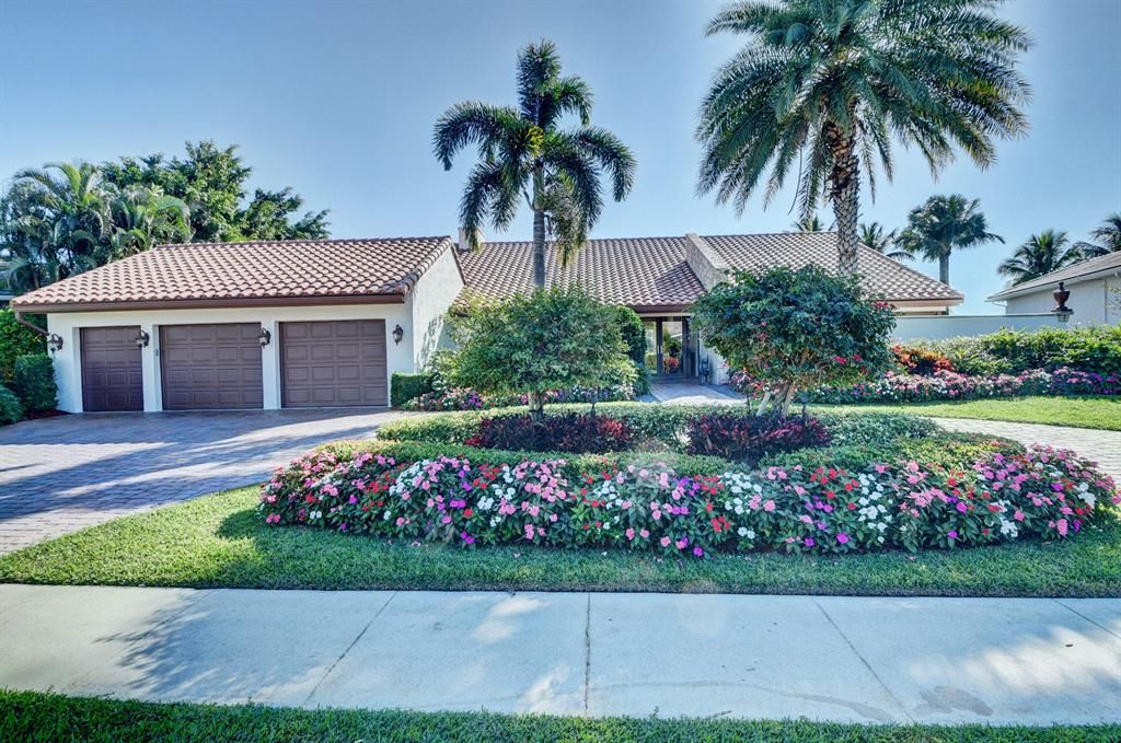 Photo of 16852 River Birch Circle, Delray Beach, FL 33445 (MLS # R10790712)