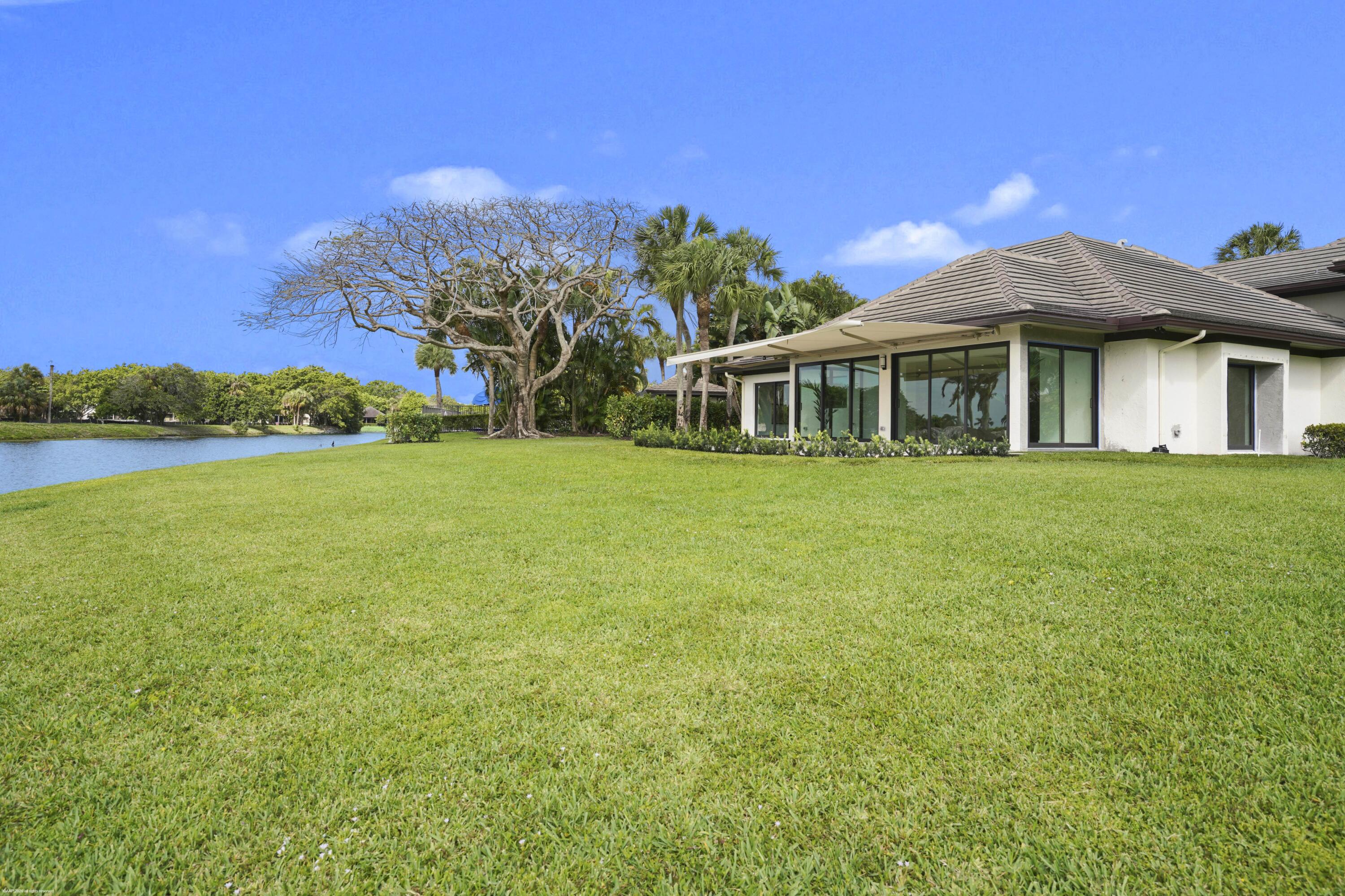 MEADOW BROOK CONDO - Residential