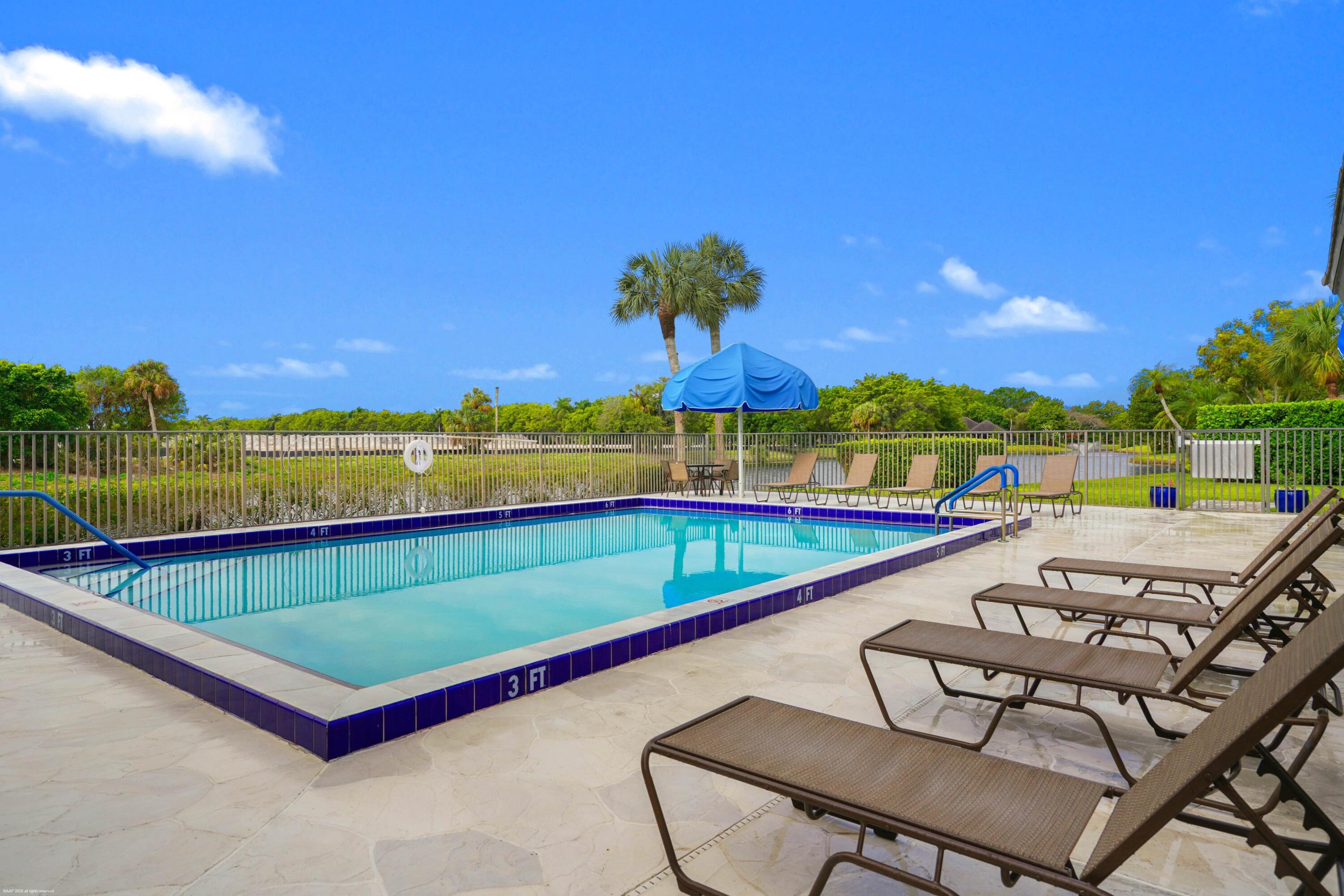 MEADOW BROOK CONDO - Residential