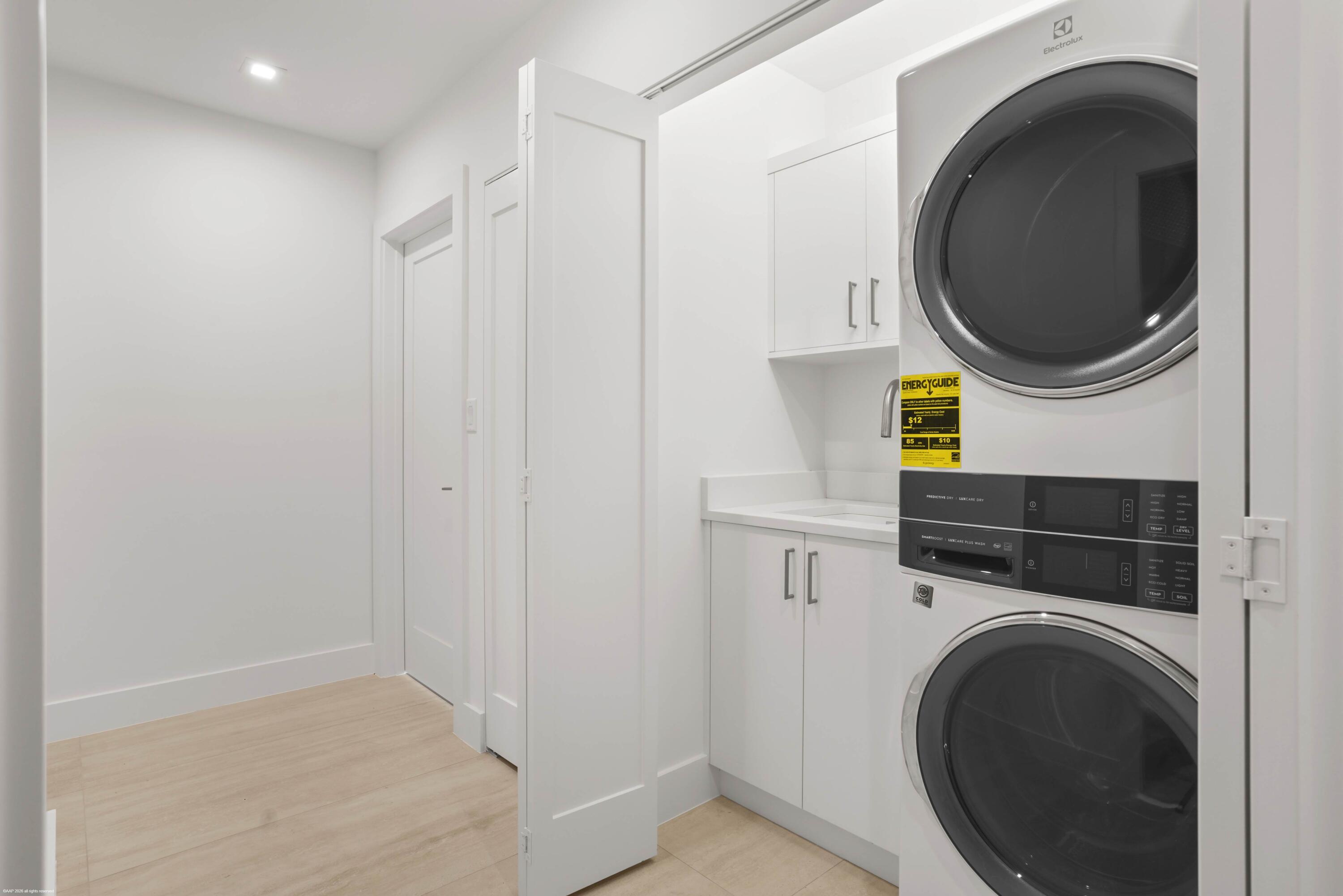 MEADOW BROOK CONDO - Residential