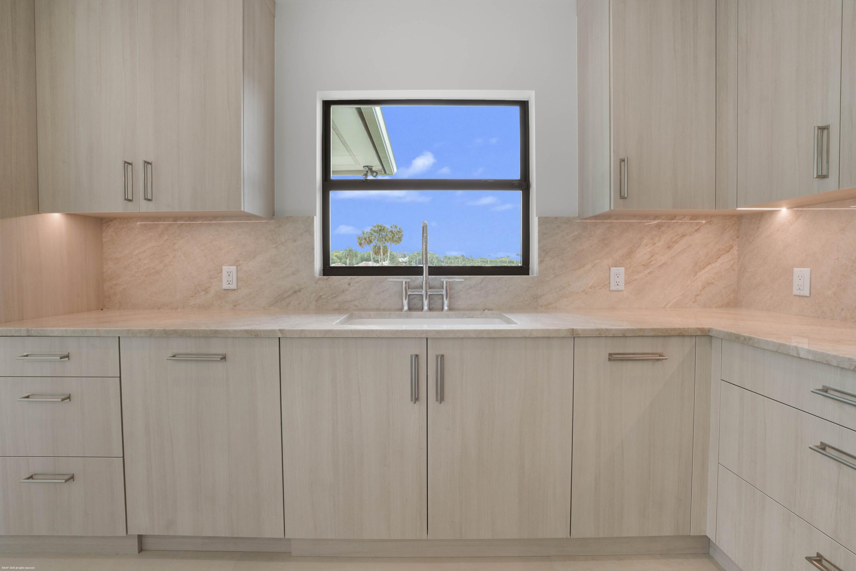 MEADOW BROOK CONDO - Residential