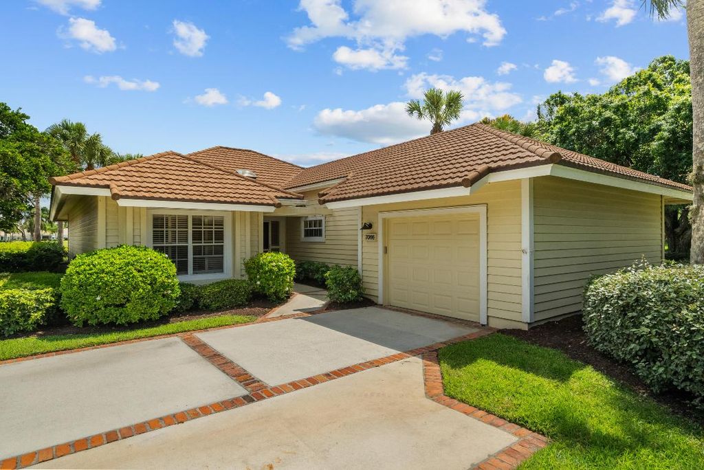 Photo of 7066 SE Winged Foot Drive, Stuart, FL 34997 (MLS # R10978940)