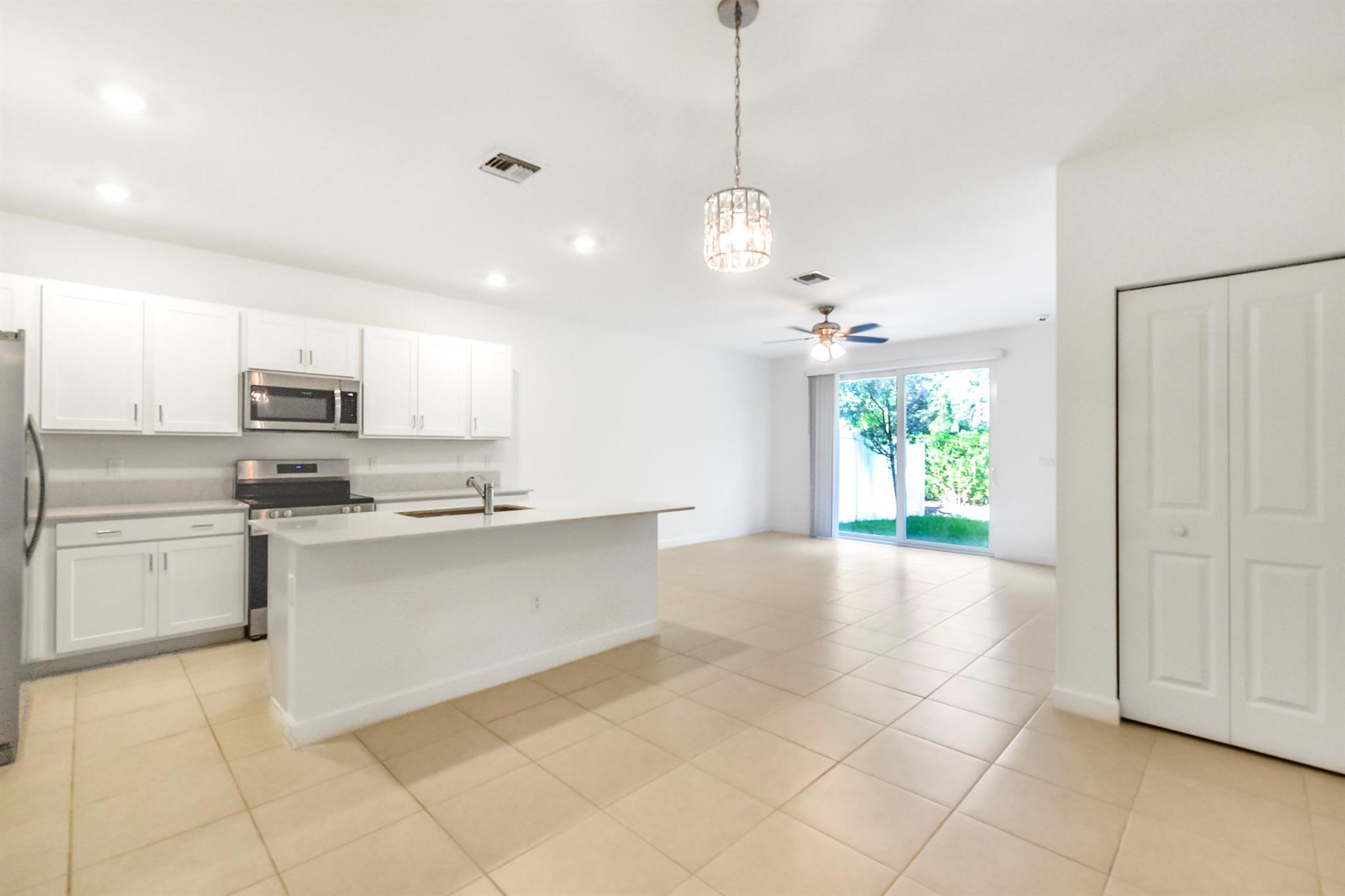 HEATHWOOD RESERVE PUD - Residential Lease