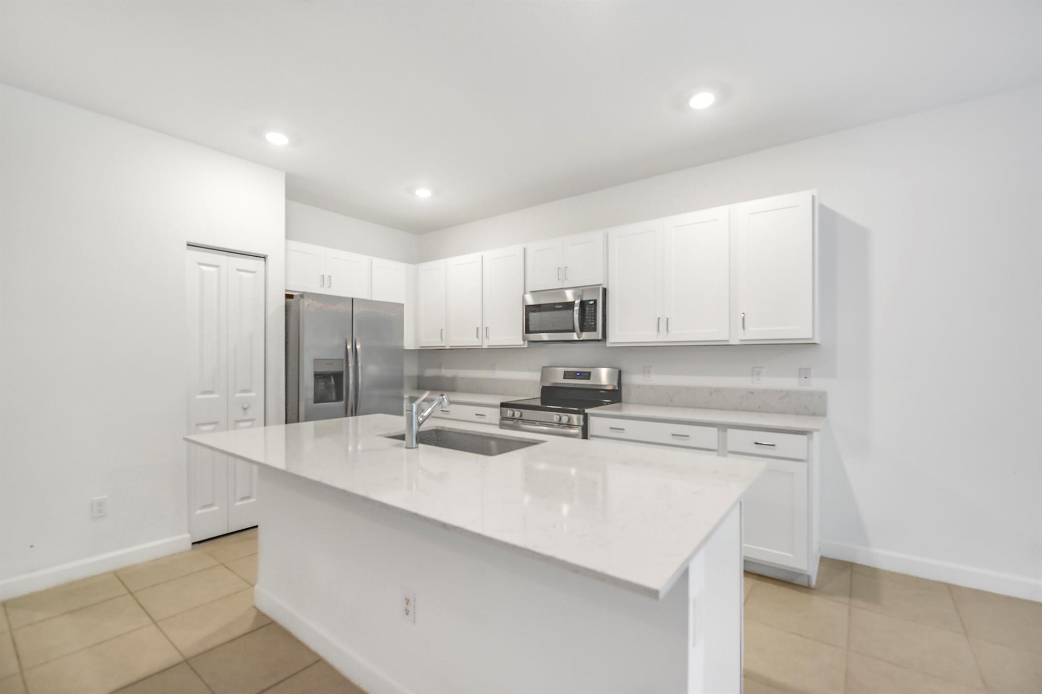 HEATHWOOD RESERVE PUD - Residential Lease