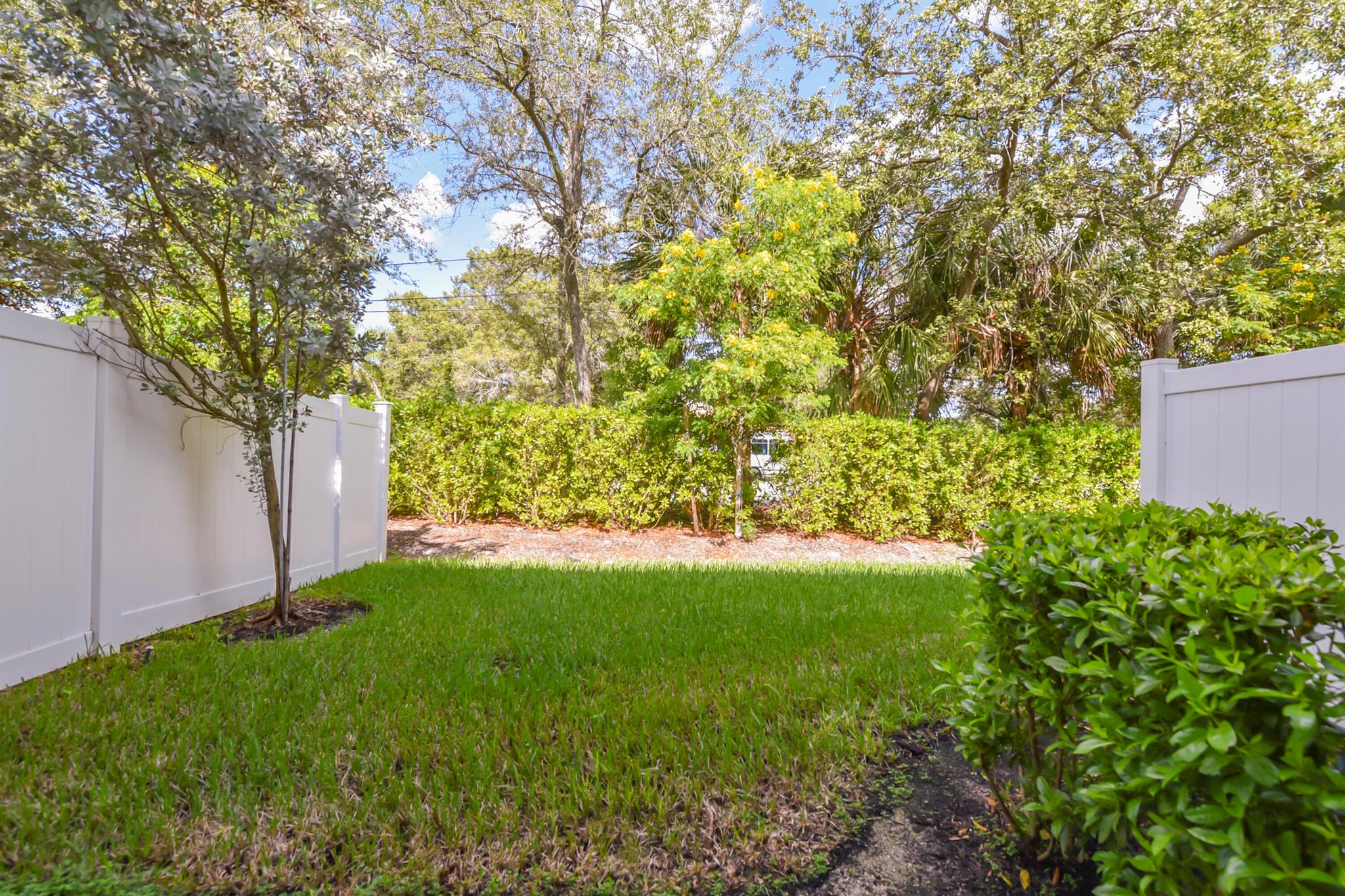 HEATHWOOD RESERVE PUD - Residential Lease