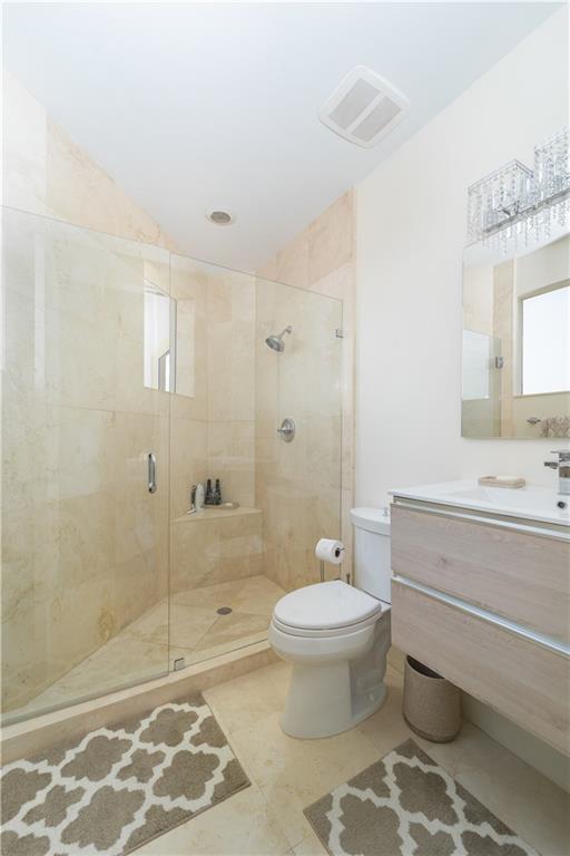 CORAL RIDGE COUNTRY CLUB - Residential