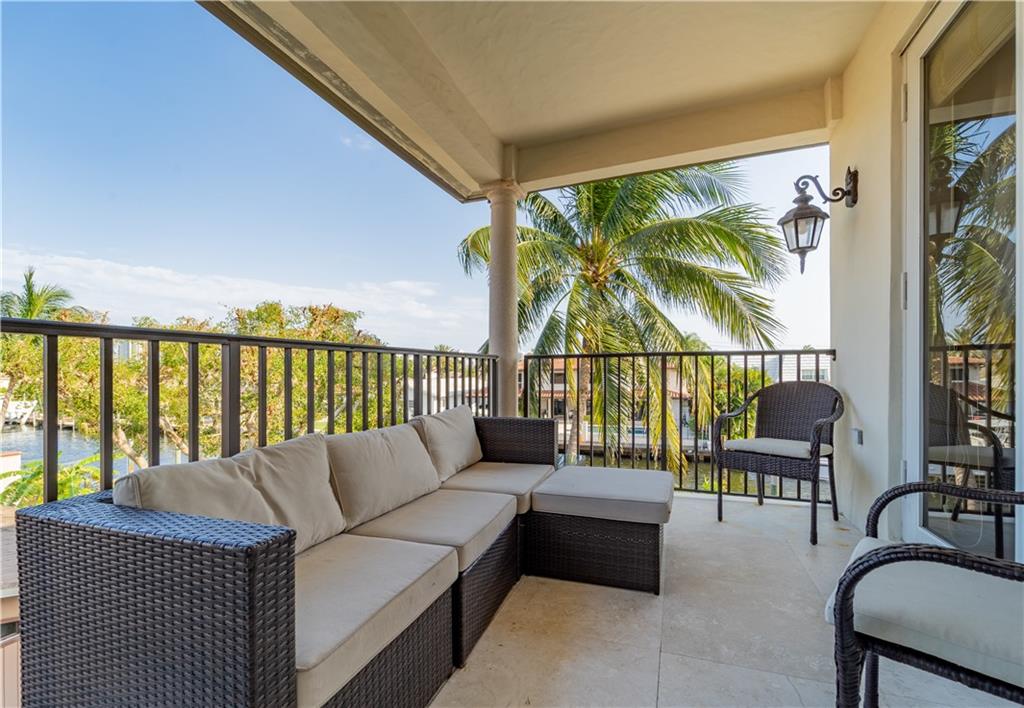 CORAL RIDGE COUNTRY CLUB - Residential