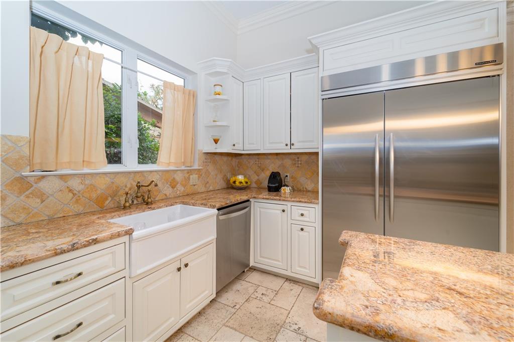 CORAL RIDGE COUNTRY CLUB - Residential