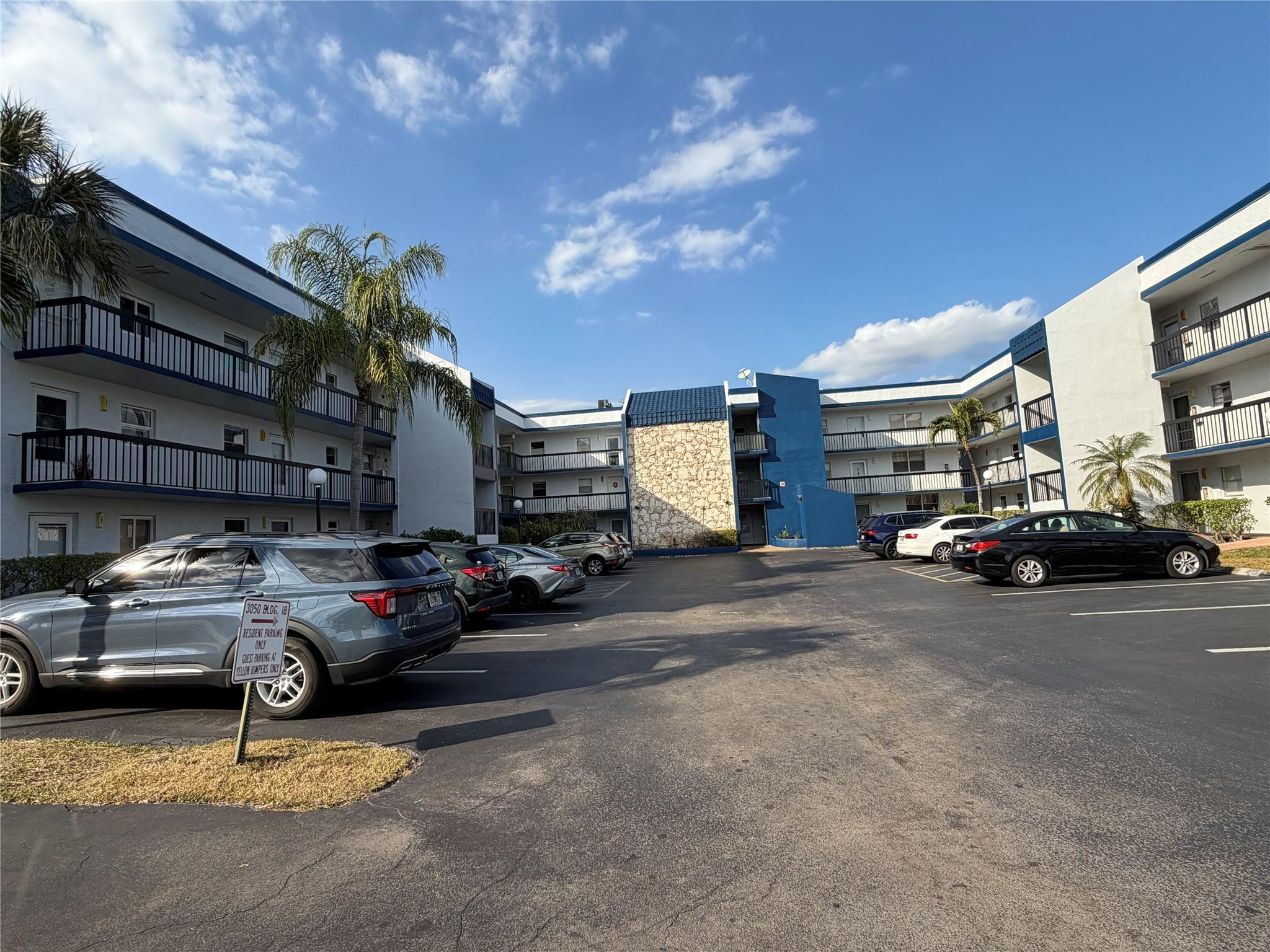 HOLIDAY SPRINGS VILLAGE - Residential