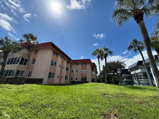 HOLIDAY SPRINGS VILLAGE - Residential