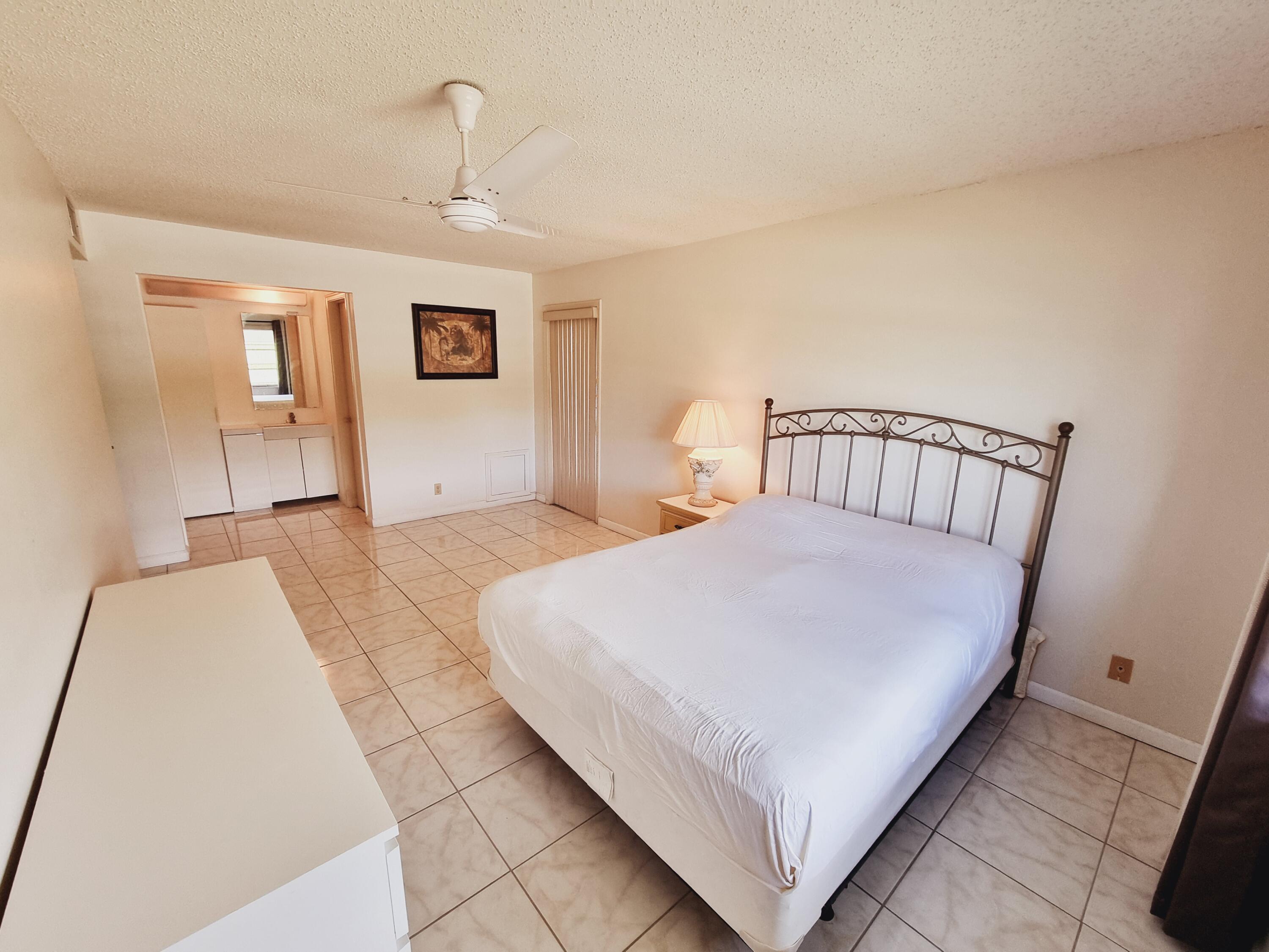 HIGH POINT OF DELRAY SEC 4 - Residential