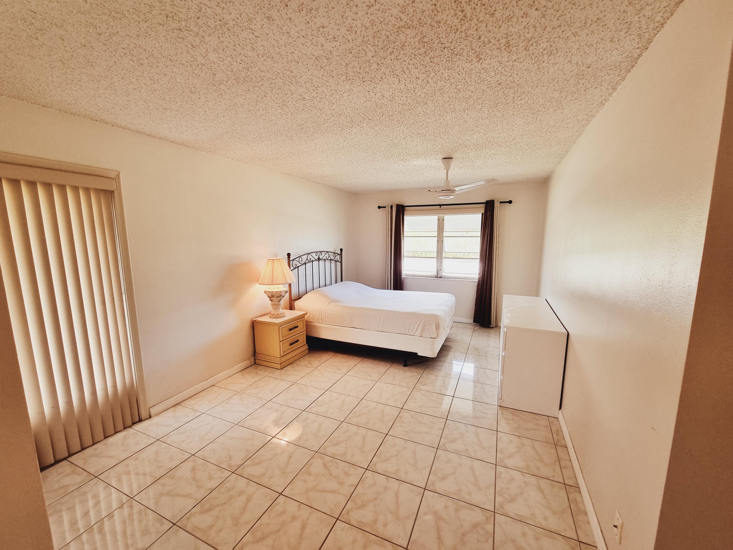 HIGH POINT OF DELRAY SEC 4 - Residential