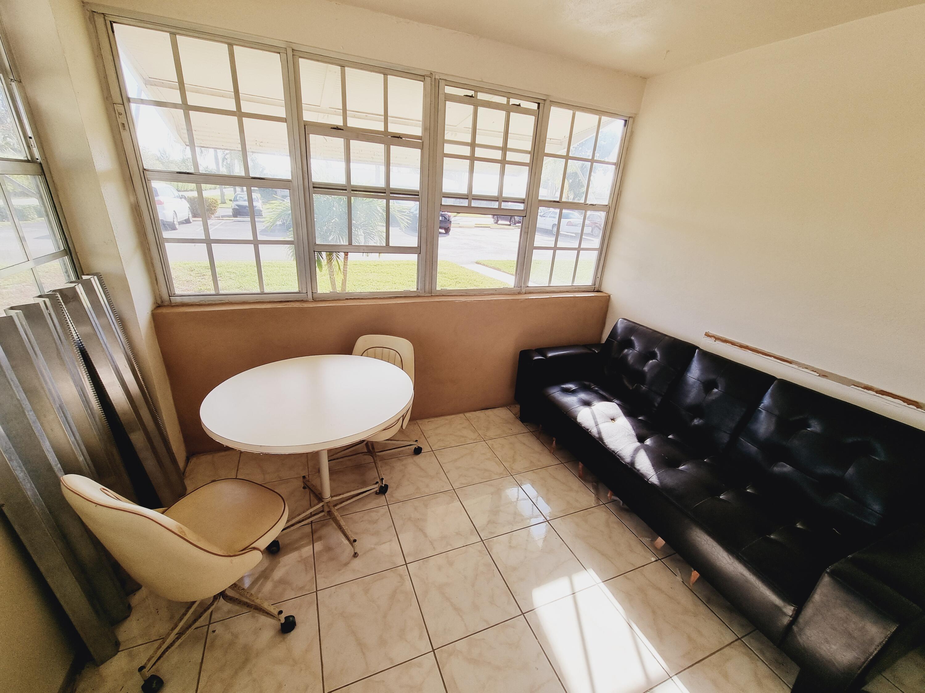 HIGH POINT OF DELRAY SEC 4 - Residential