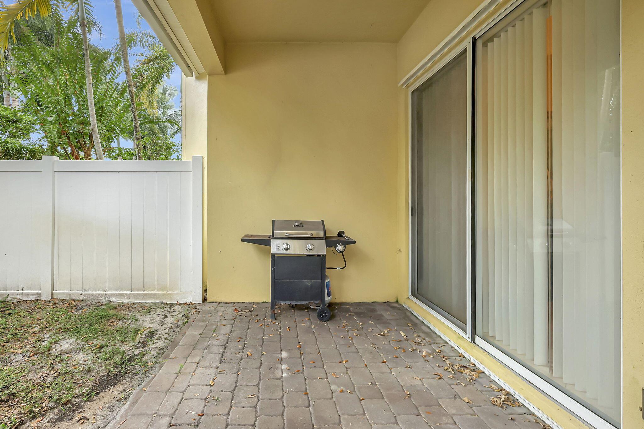 ST ANDREWS TOWNHOMES - Residential