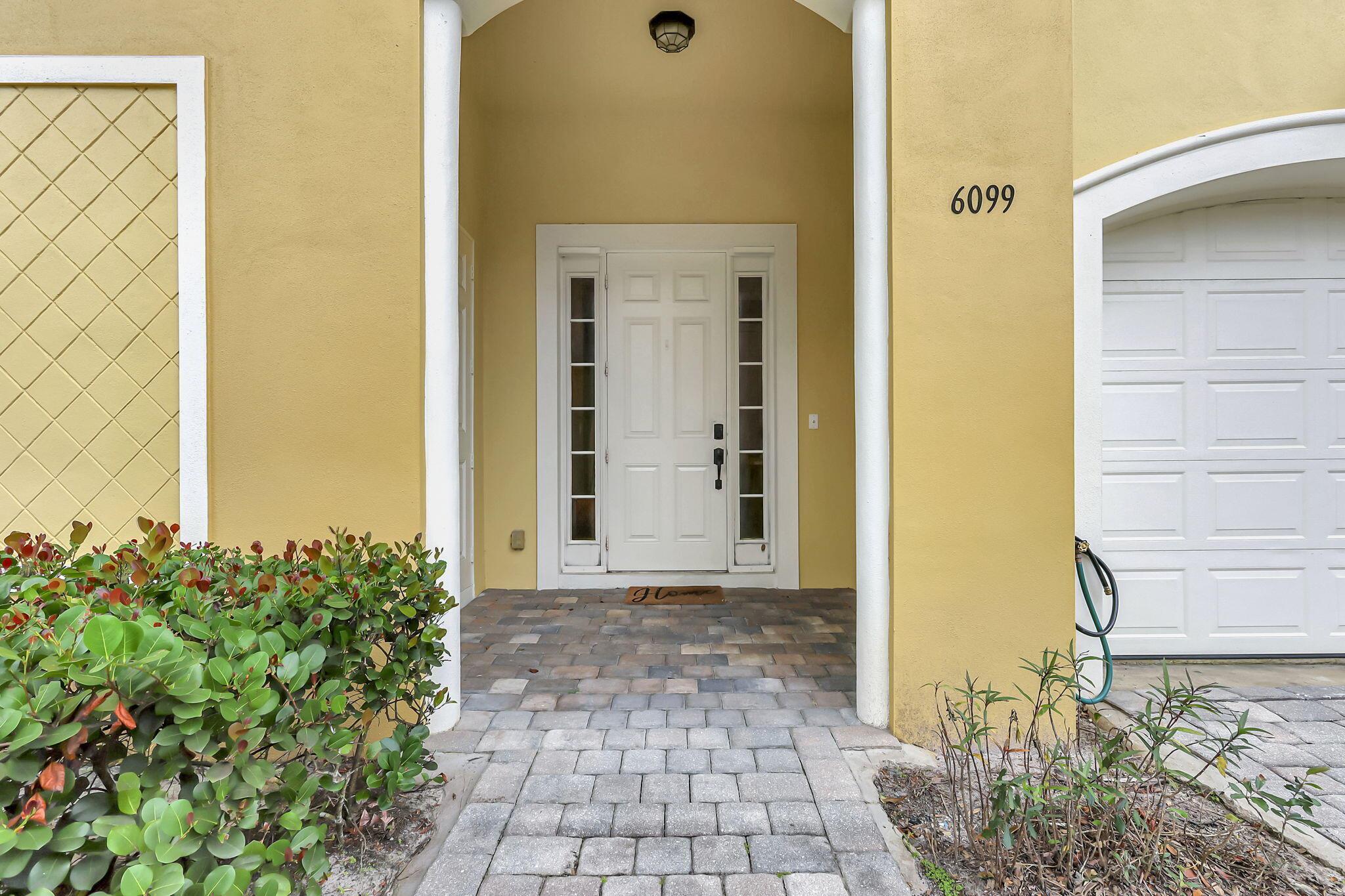 ST ANDREWS TOWNHOMES - Residential