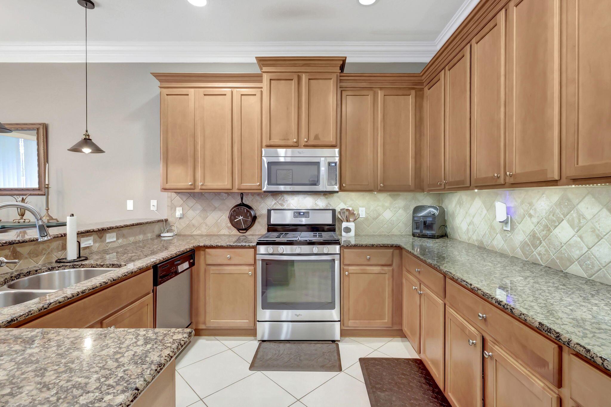 ST ANDREWS TOWNHOMES - Residential