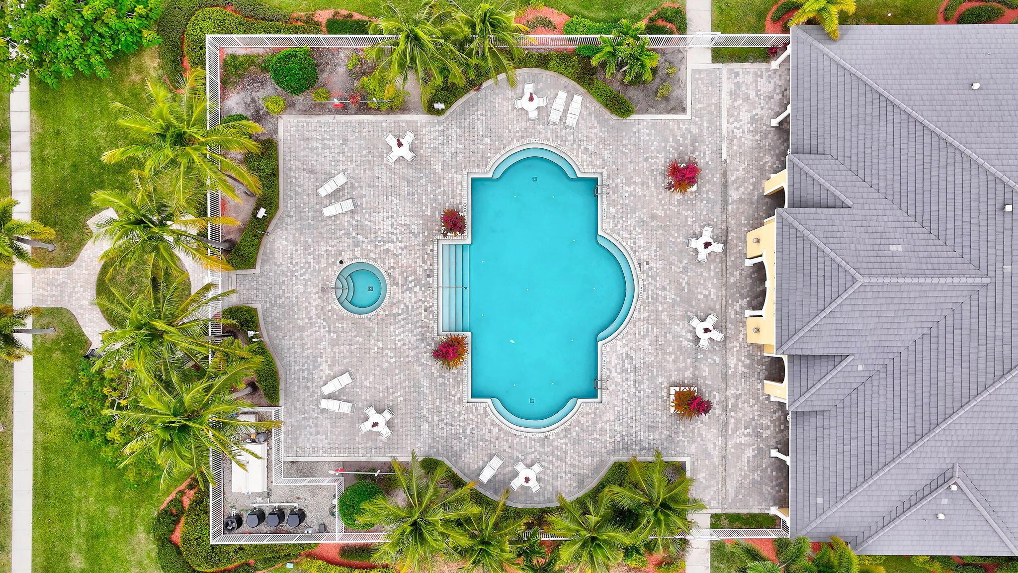 ST ANDREWS TOWNHOMES - Residential