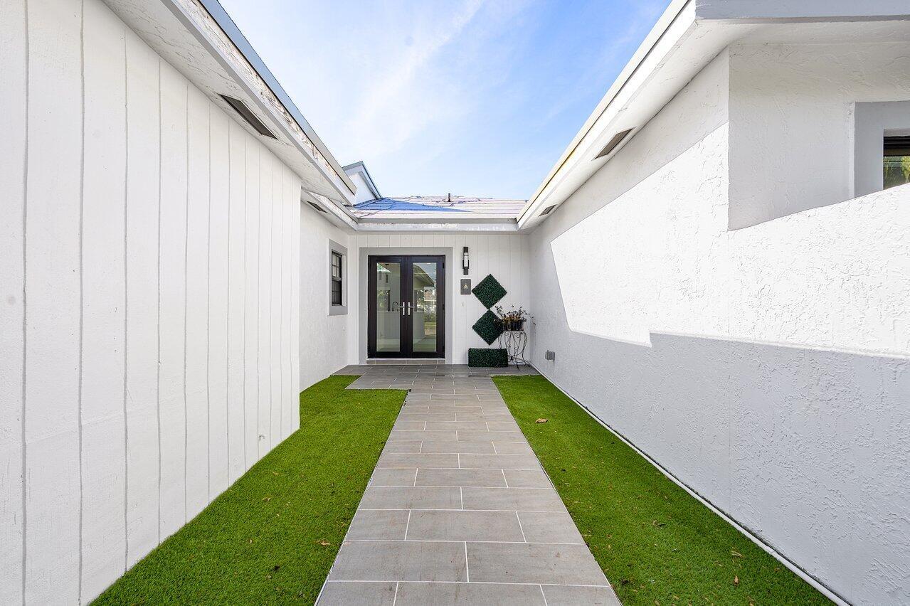 51 Woods Lane