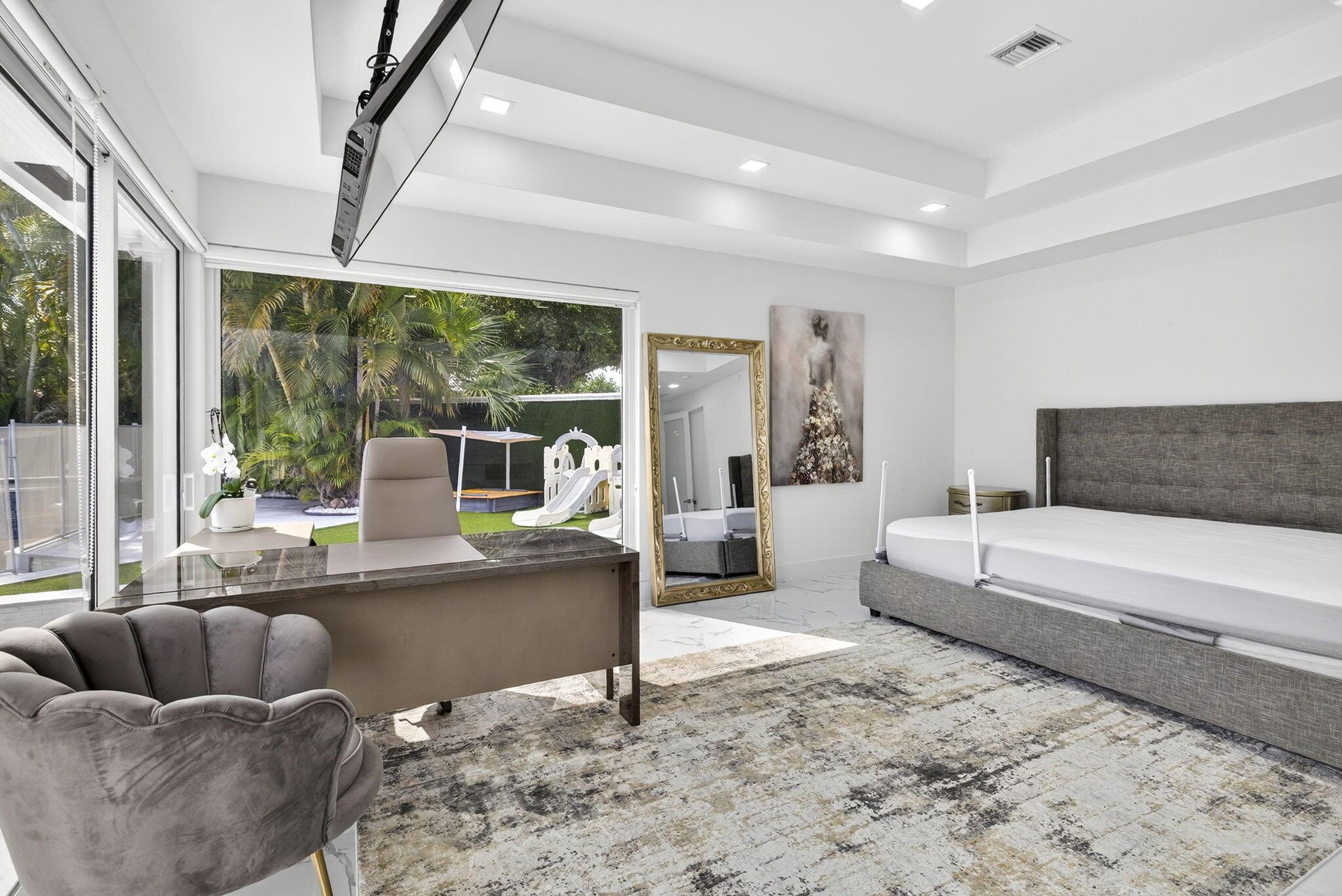 GRAND OAKS - Residential