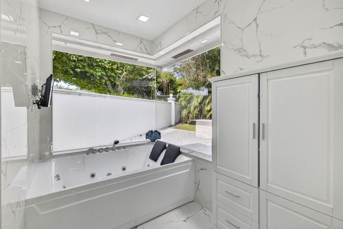 GRAND OAKS - Residential