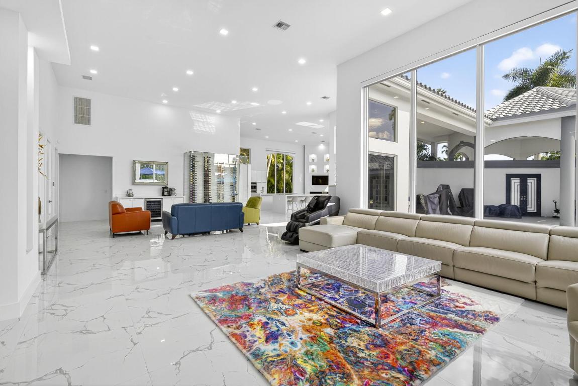 GRAND OAKS - Residential