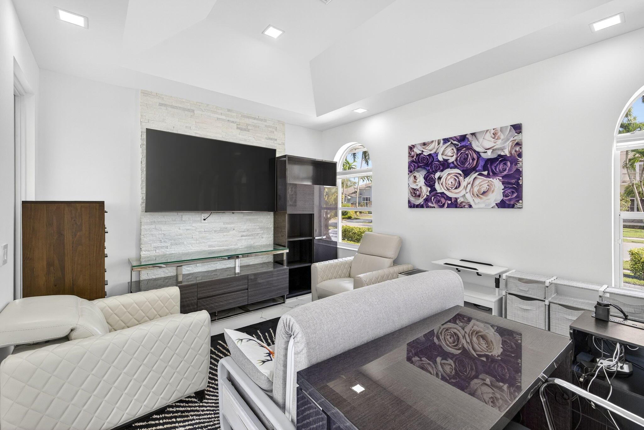 GRAND OAKS - Residential