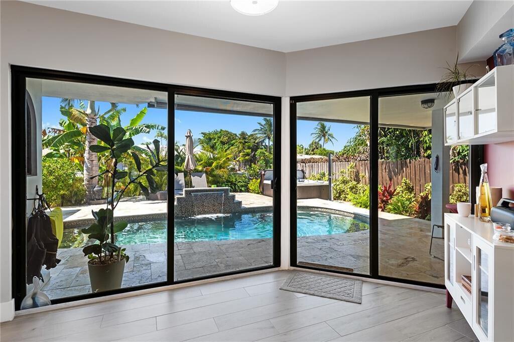 BAL HARBOUR - Residential