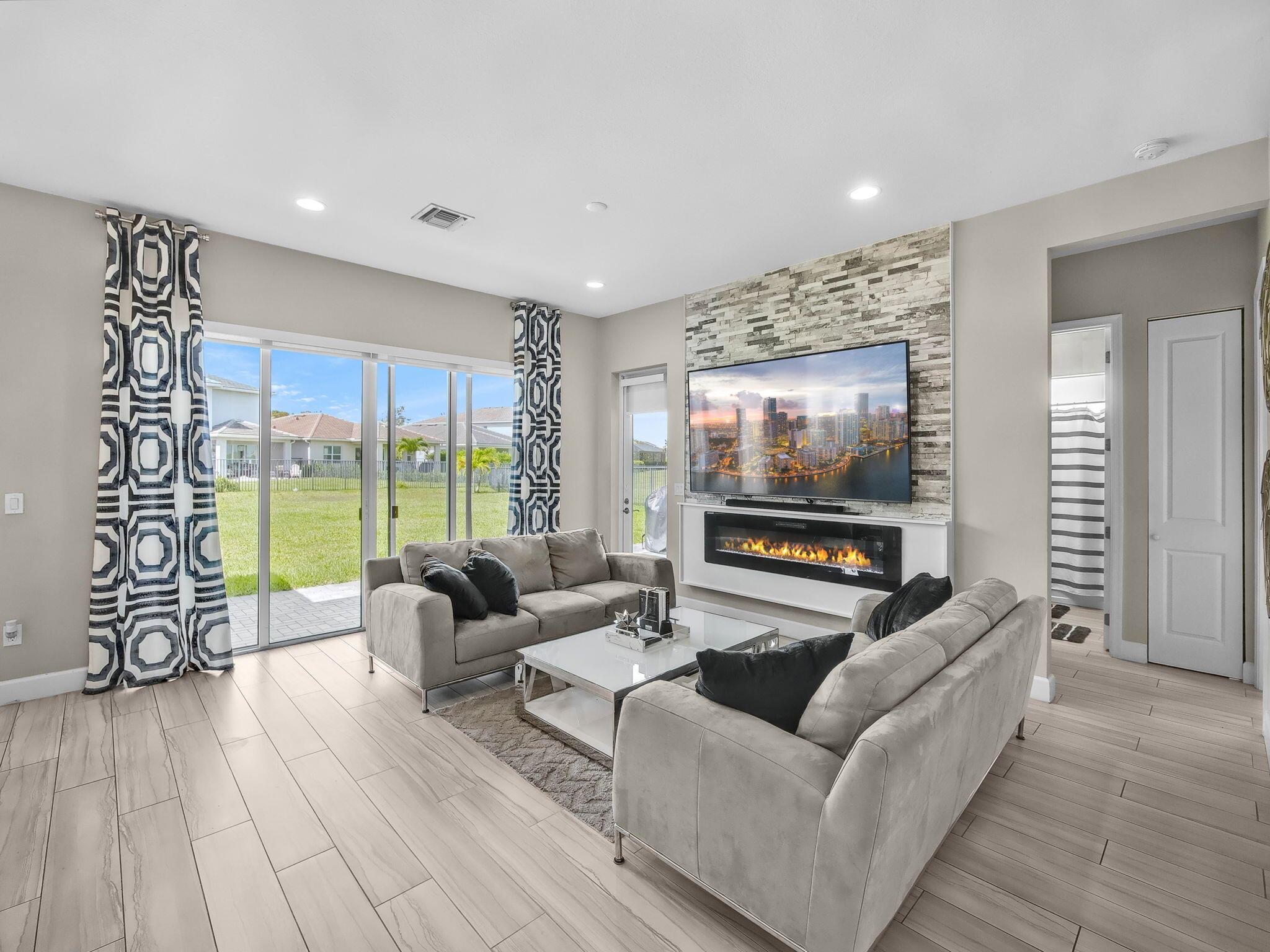 4589 Citrus Blossom Court