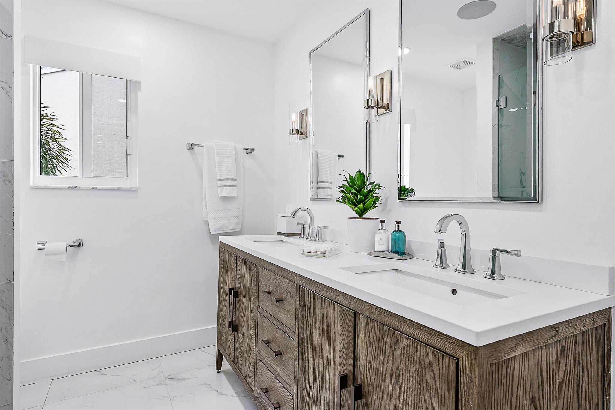 Admirals Cove - Residential