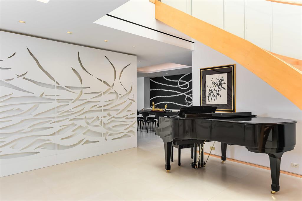 RESIDENCES AT SLOANS CURV - Residential