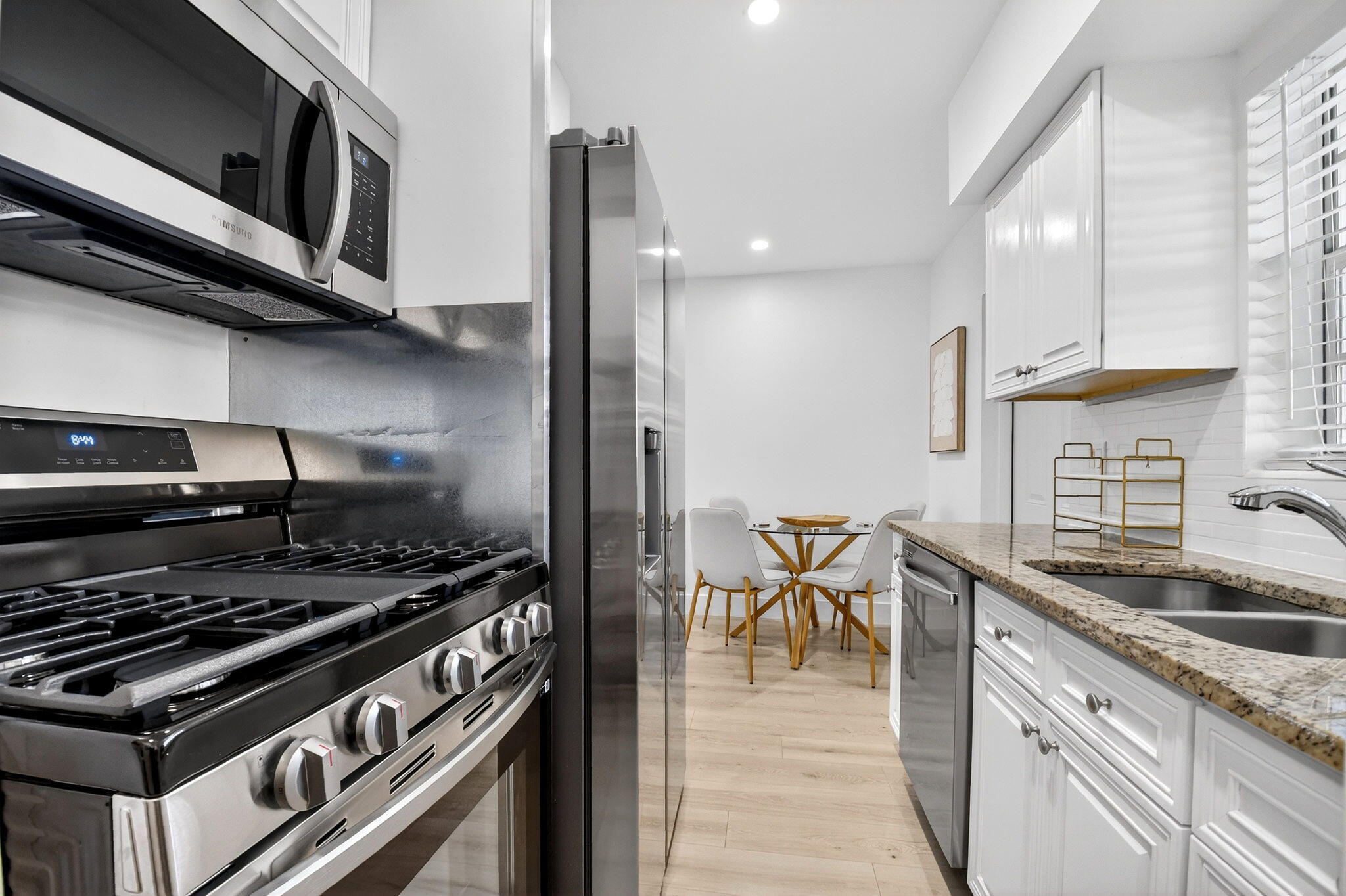 DECARIE - Residential Income