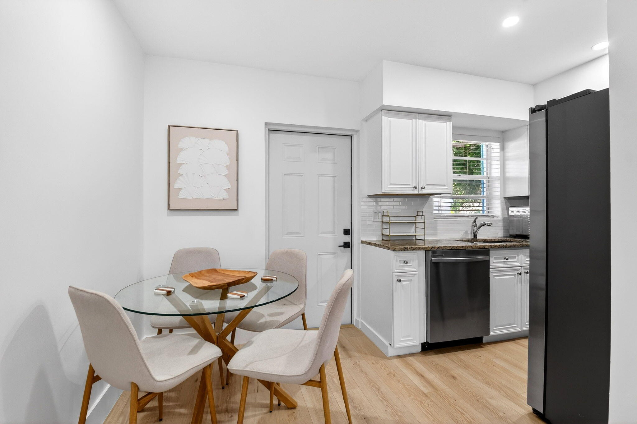 DECARIE - Residential Income