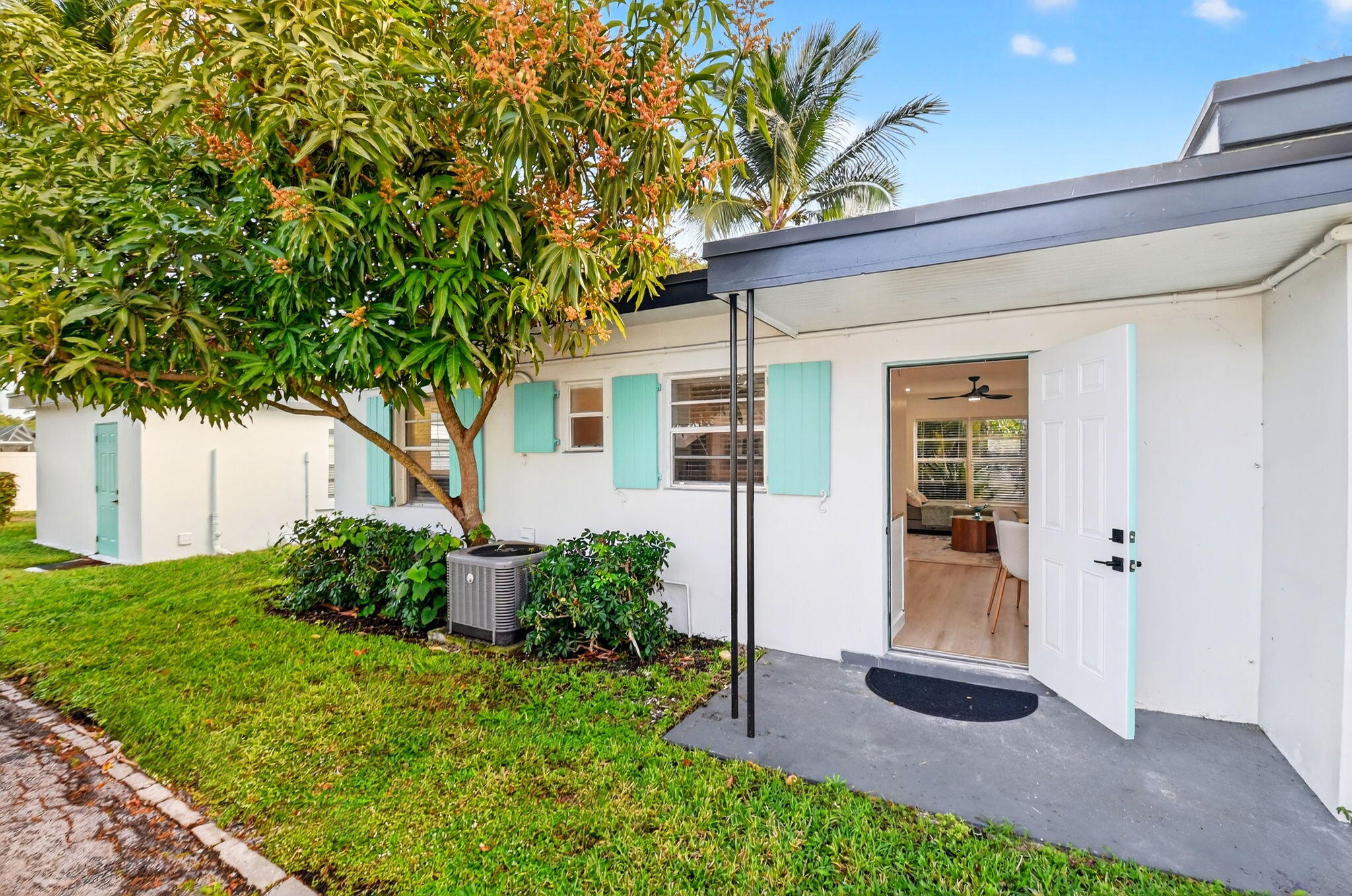 DECARIE - Residential Income