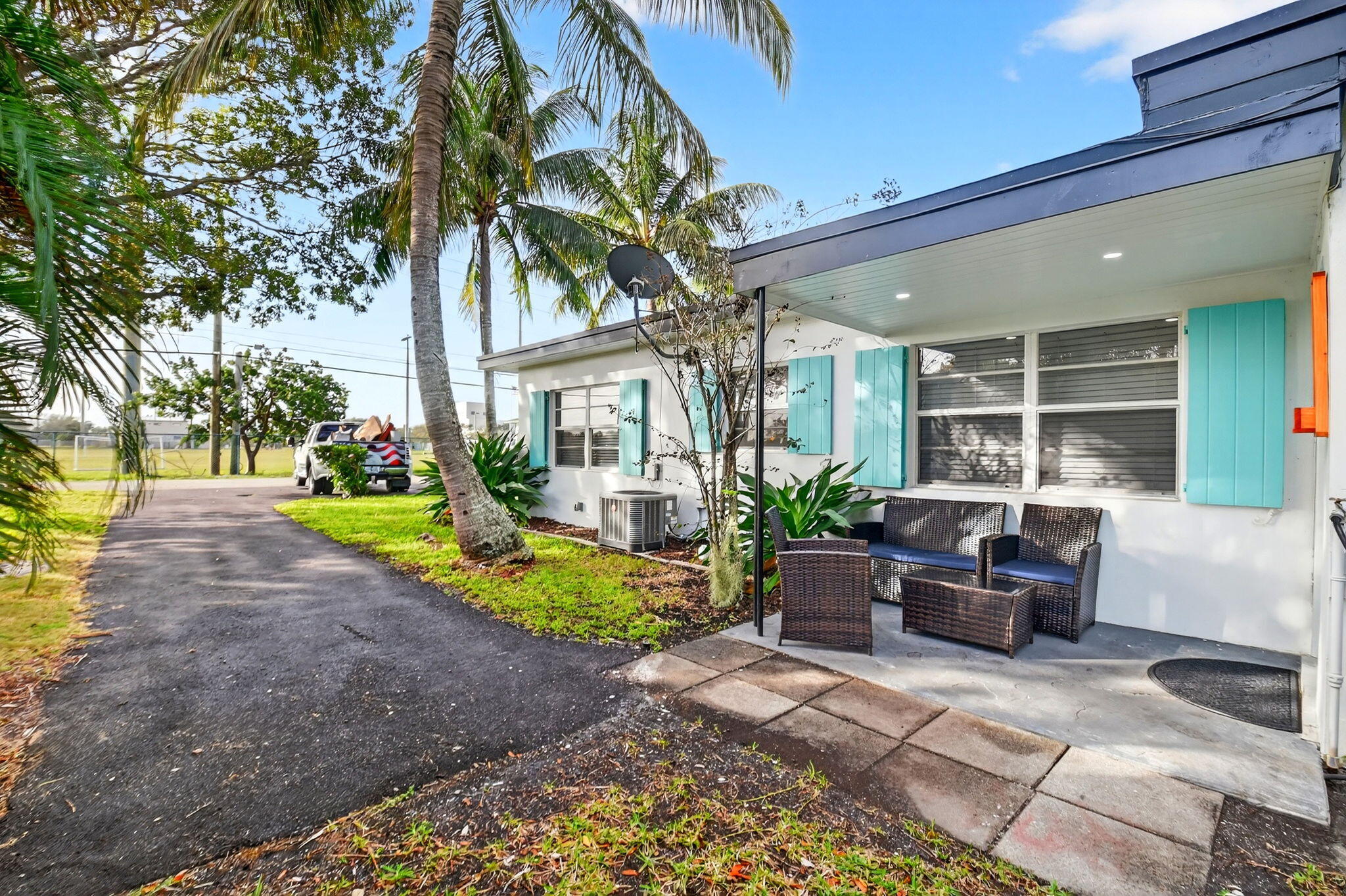 DECARIE - Residential Income