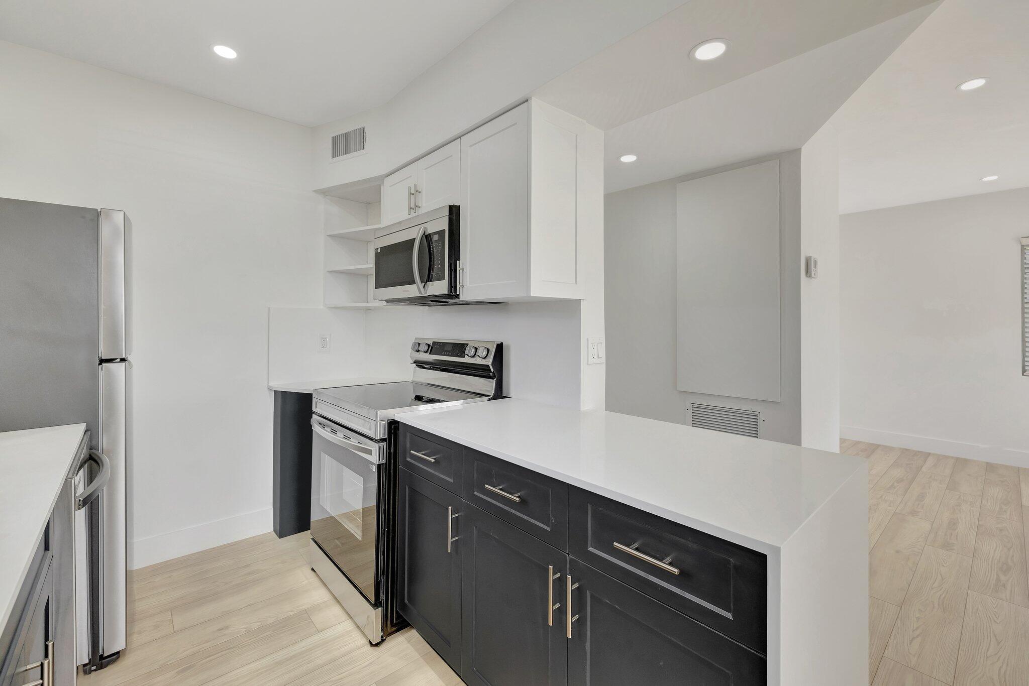 DECARIE - Residential Income