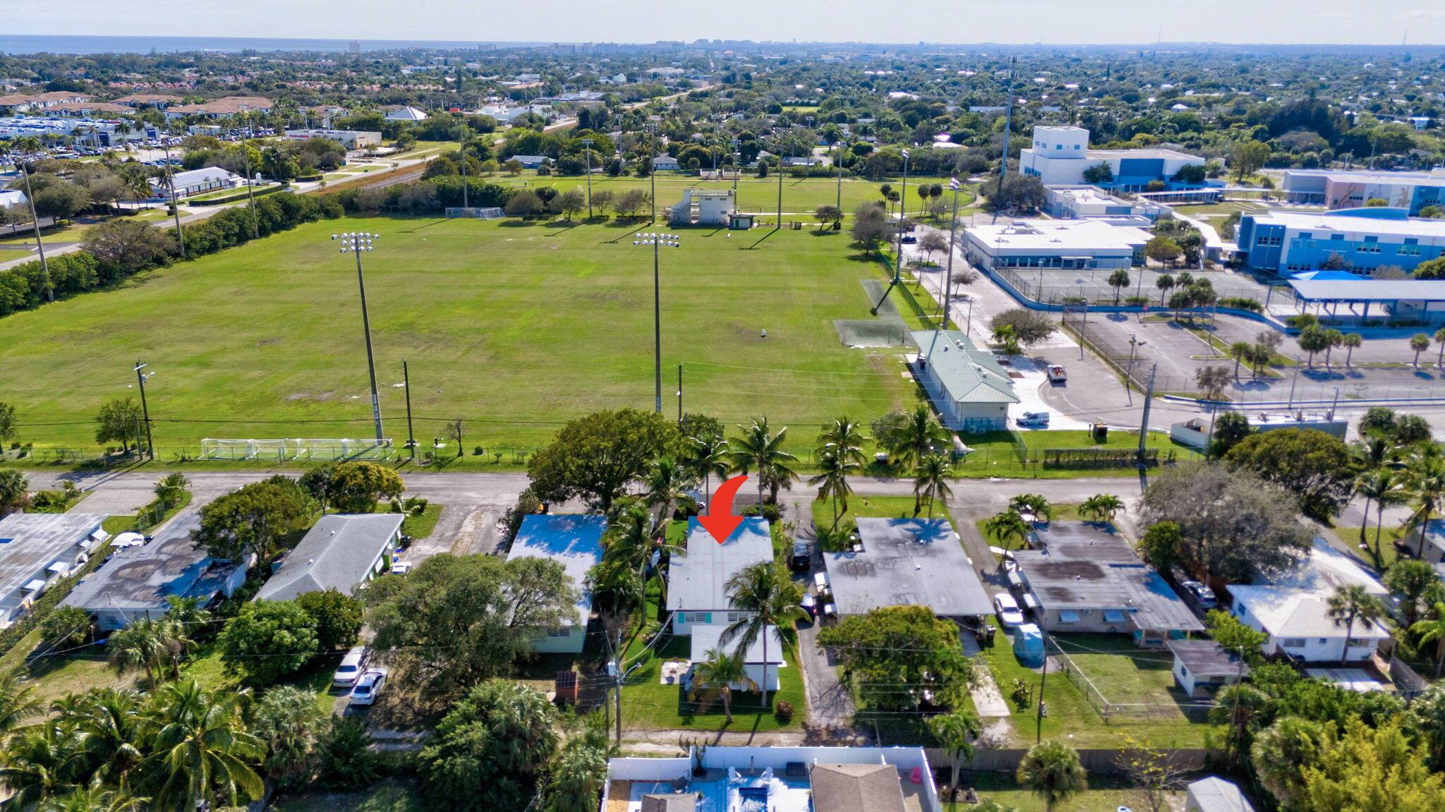 DECARIE - Residential Income