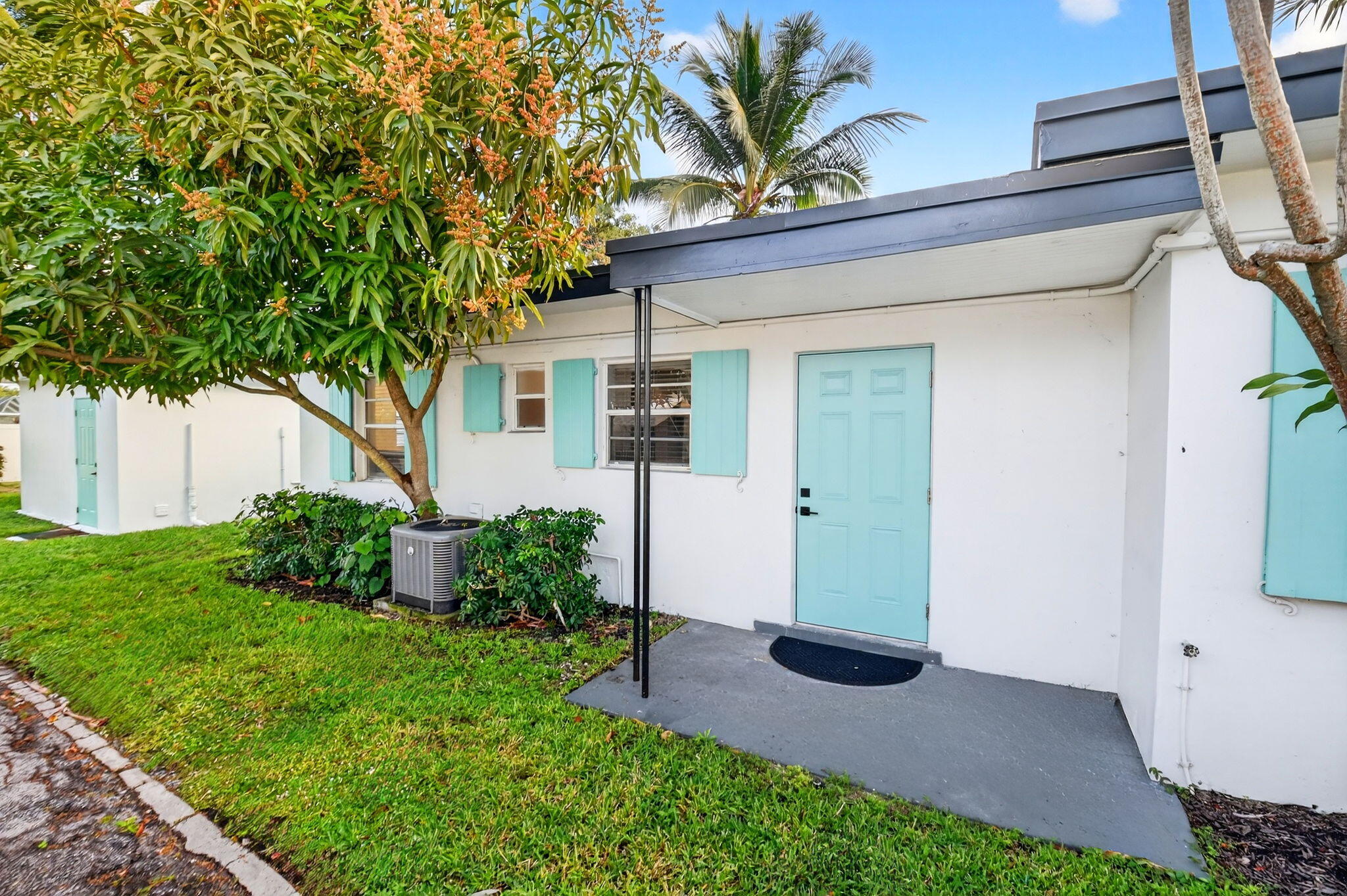 DECARIE - Residential Income