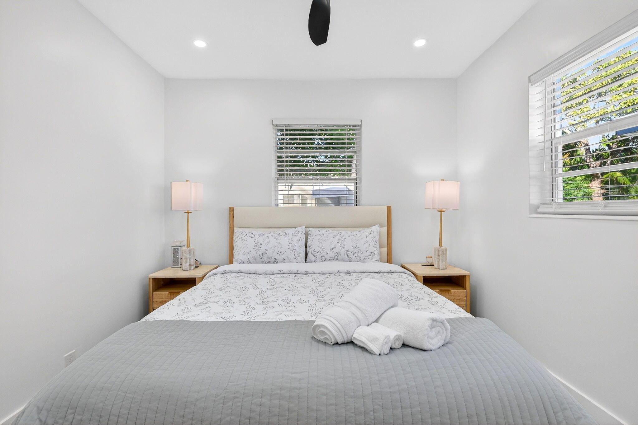 DECARIE - Residential Income