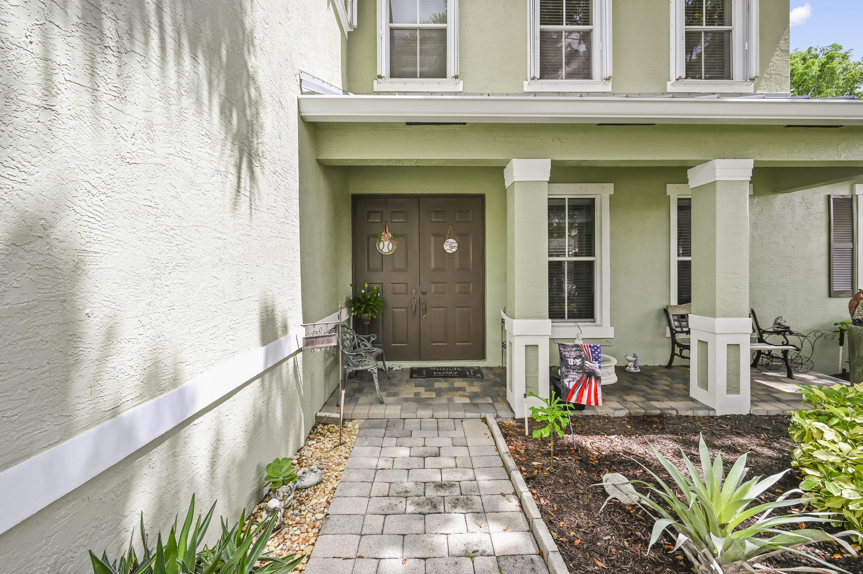 Properties 1009574303