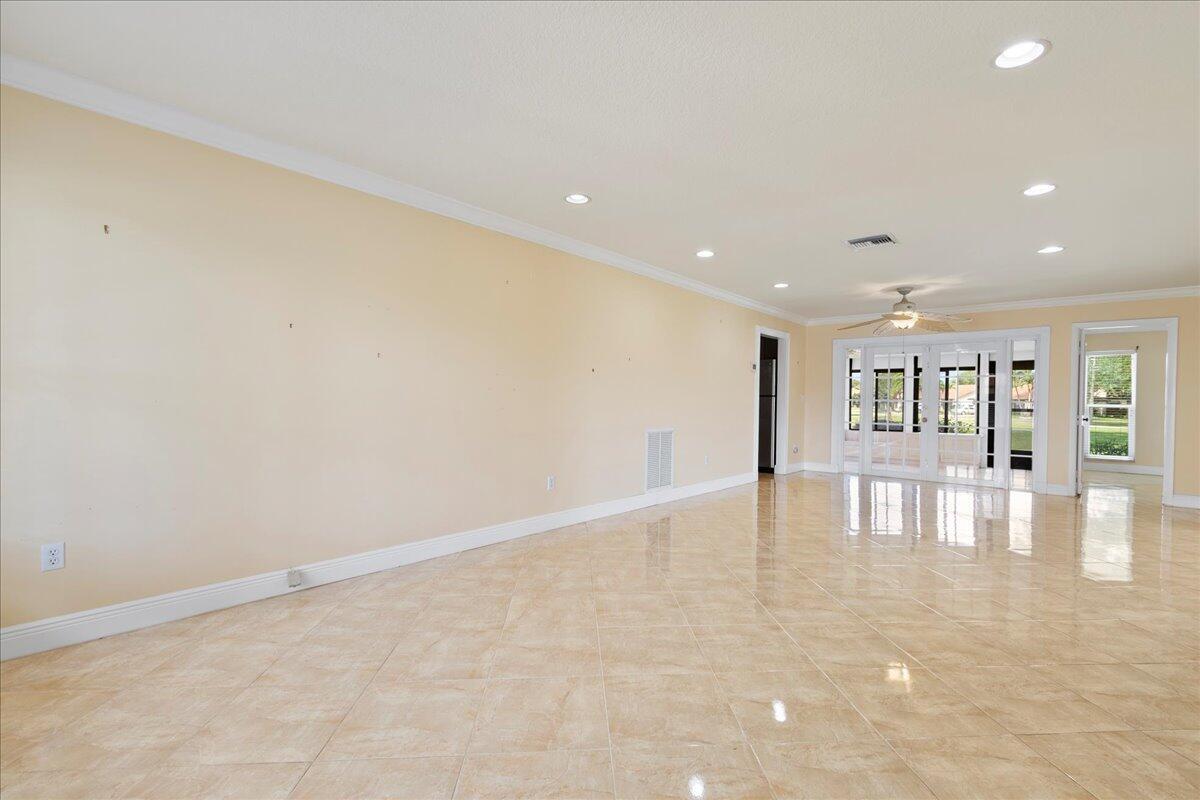 Properties 6079 Lakemont Circle