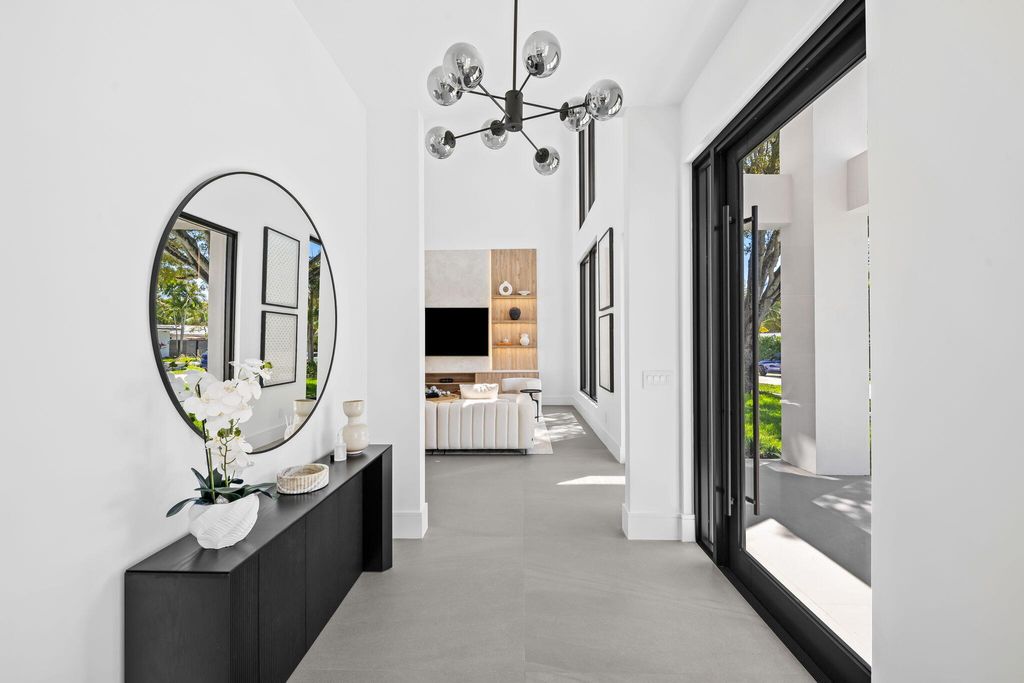 Photo of 2625 NE 29th Court, Fort Lauderdale, FL 33306 (MLS # B26007347)