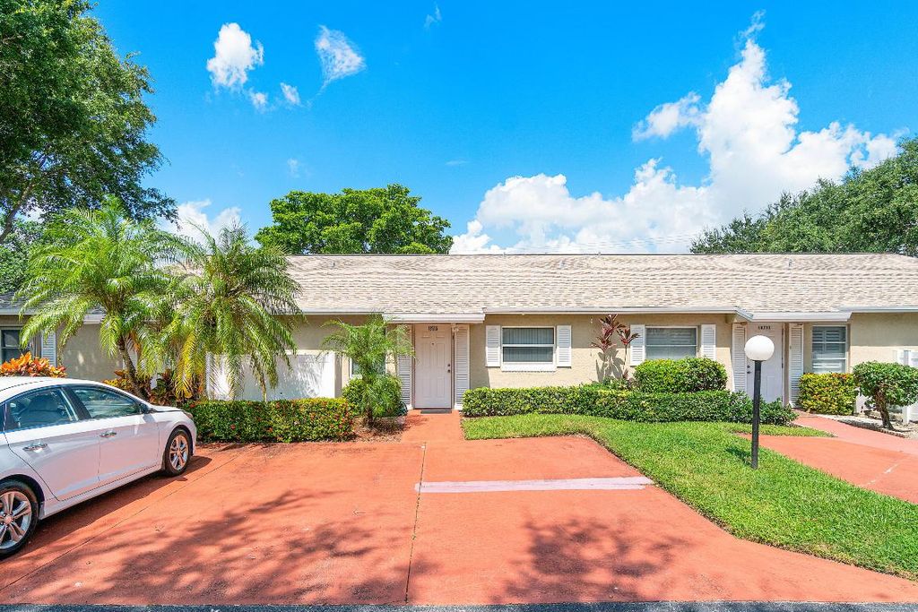 Photo of 18715 Candlewick Drive, Boca Raton, FL 33496 (MLS # R11012012)