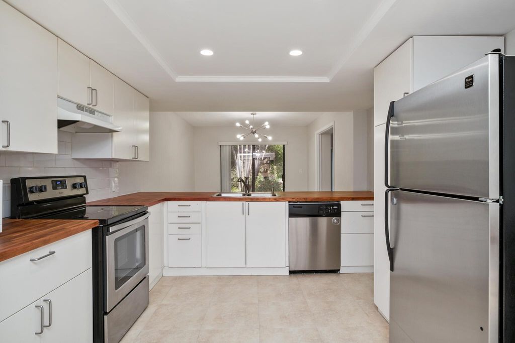 Photo of 3118 Kingswood Terrace, Boca Raton, FL 33431 (MLS # R11097734)
