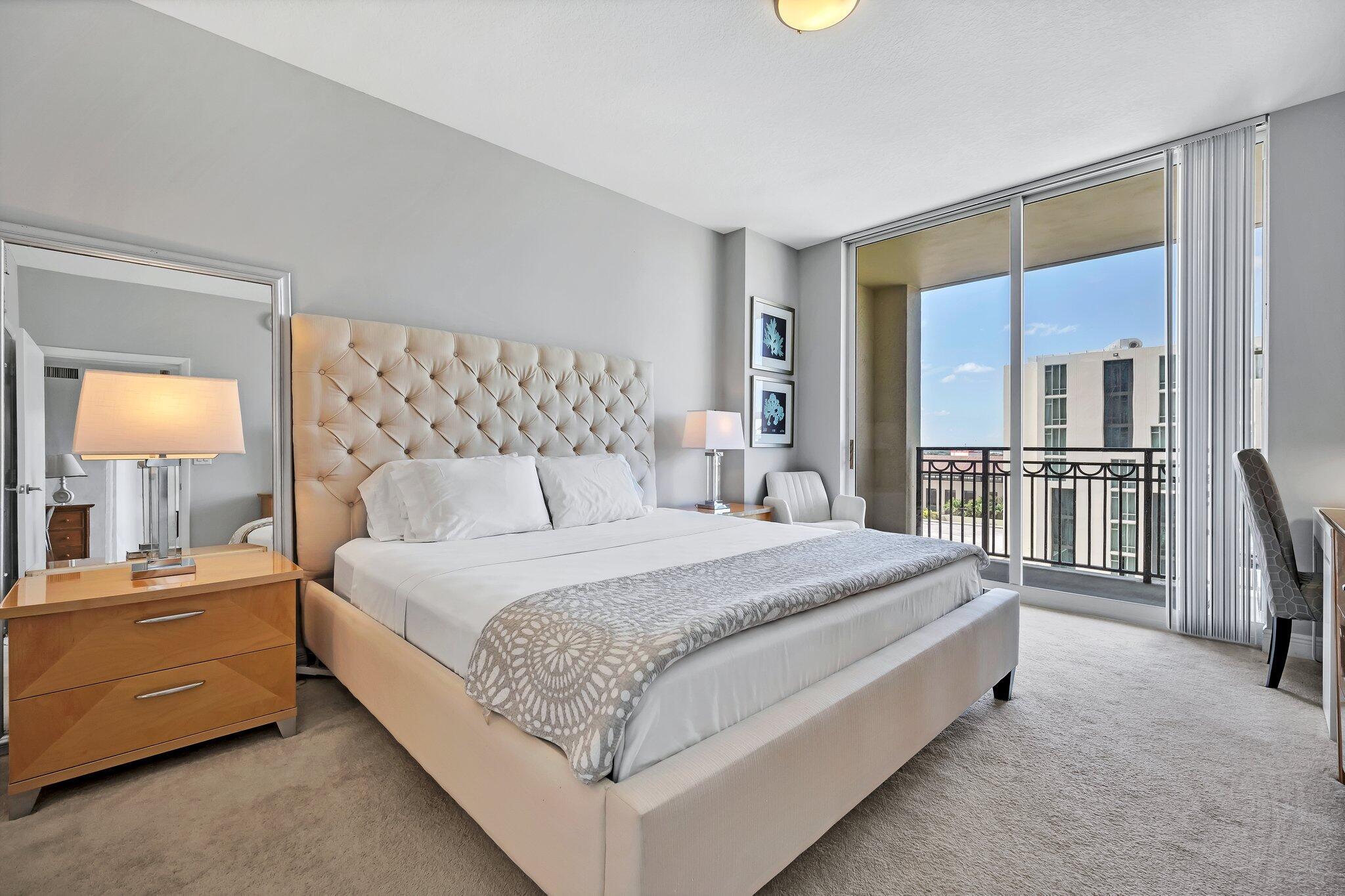 550 Okeechobee Boulevard 820